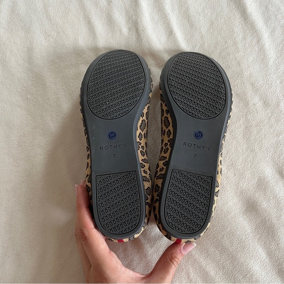 Rothy’s Leopard Round Toe Flats Size 7 - Picture 4 of 4